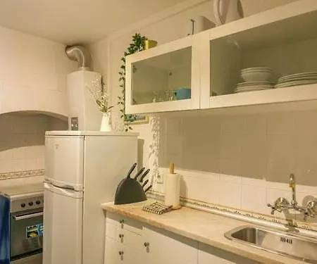 Historical Bica - 3 Bedroom *